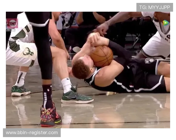 数据榜强者关键罚球绝平引爆全场沸腾观众齐起立致敬震撼瞬间名场面