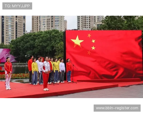 深夜苦练只为登顶荣光以冠军为唯一信仰全力以赴奋战到底