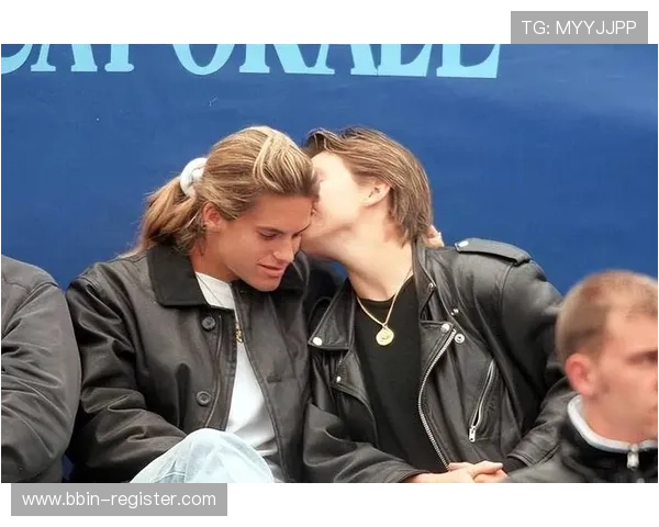 2000年悉尼网球决赛毛瑞斯莫与达文波特激战巅峰对决