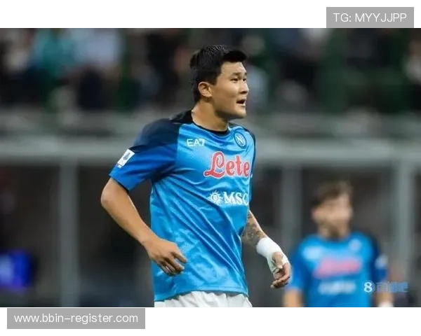 德媒曝金玟哉带病出场背部不适 拜仁中卫仅剩1人或成核心 德媒曝金玟哉带病出场背部不适 拜仁中卫仅剩1人或成核心