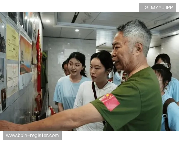 以自制集锦与深度采访串联精彩瞬间讲述人物背后的真实故事 以自制集锦与深度采访串联精彩瞬间讲述人物背后的真实故事