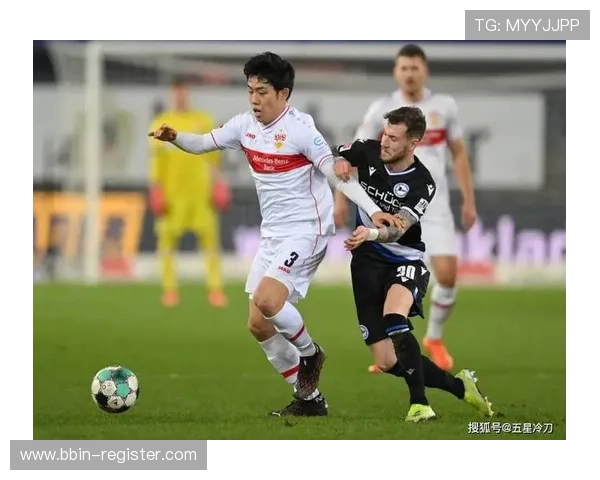 赛后采访一鸣惊人打破质疑 全场观众起立鼓掌致敬封神时刻